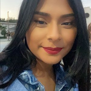 Meet your Posher, Miriam